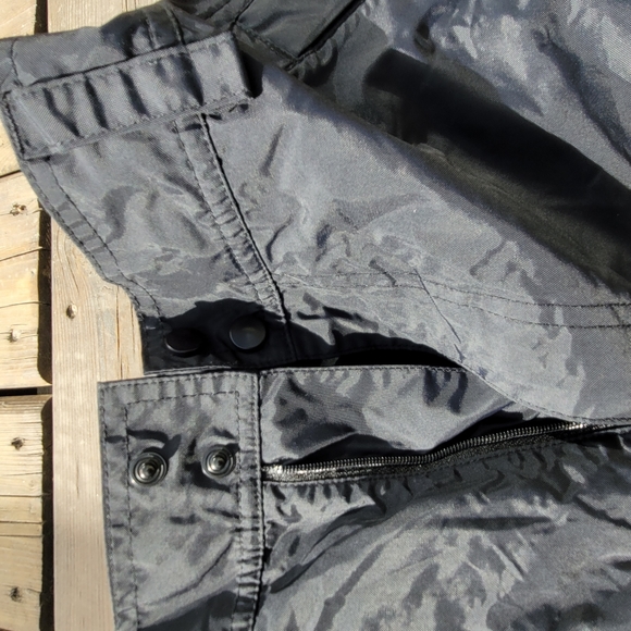 Size 12 junior light snow pants - Picture 3 of 9